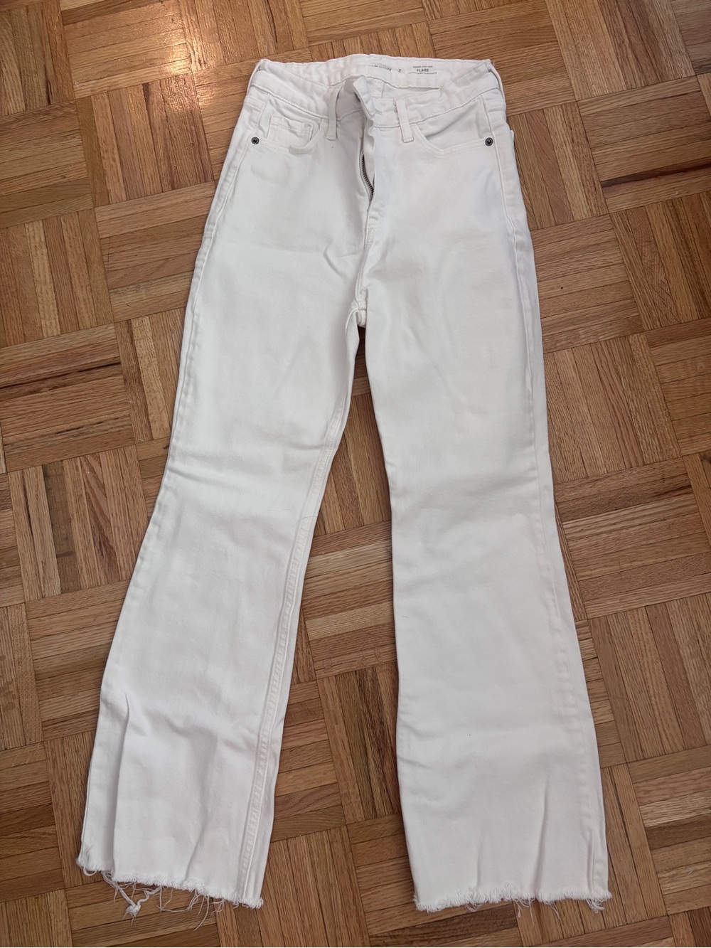 Old navy white High-Waist Raw Hem Jeans